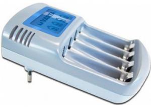 Nabíječka proc. Varta Power LCD + 4 ks AA 2100mAh NiMH R2U